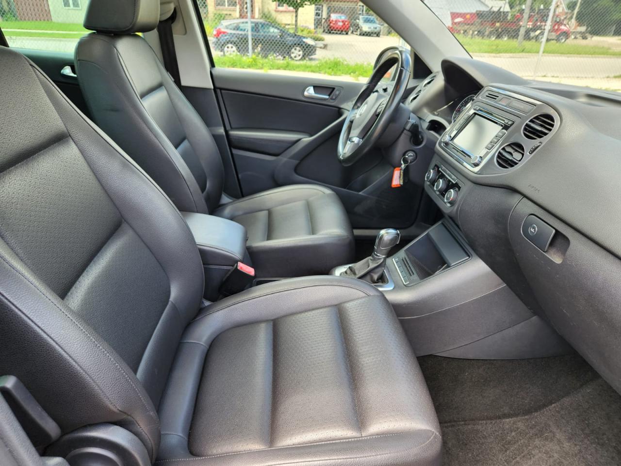 2012 Volkswagen Tiguan 4dr Highline - Photo #11