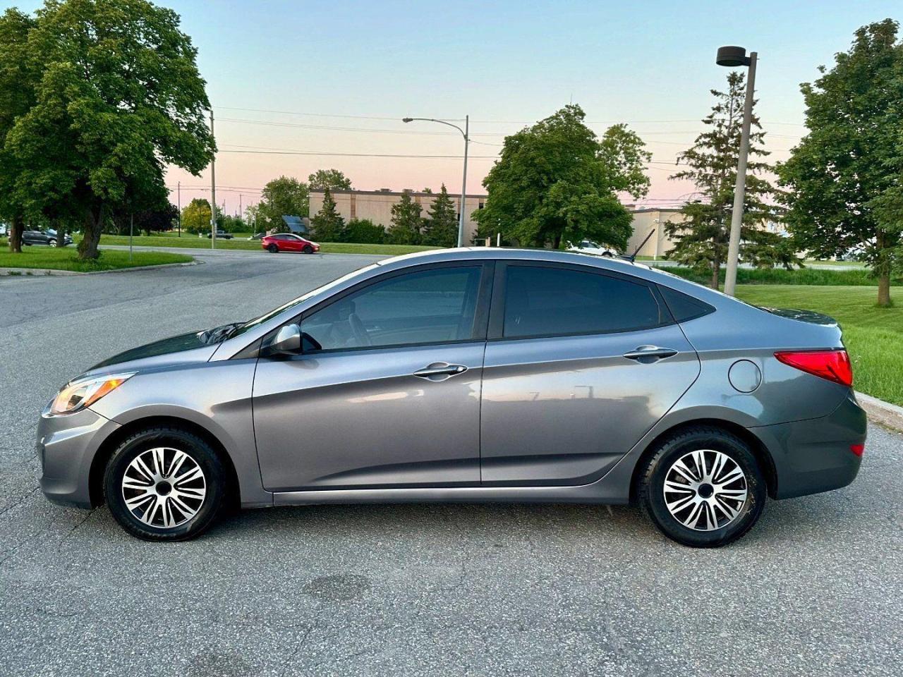 2015 Hyundai Accent 1.6 L - Certified - Photo #6