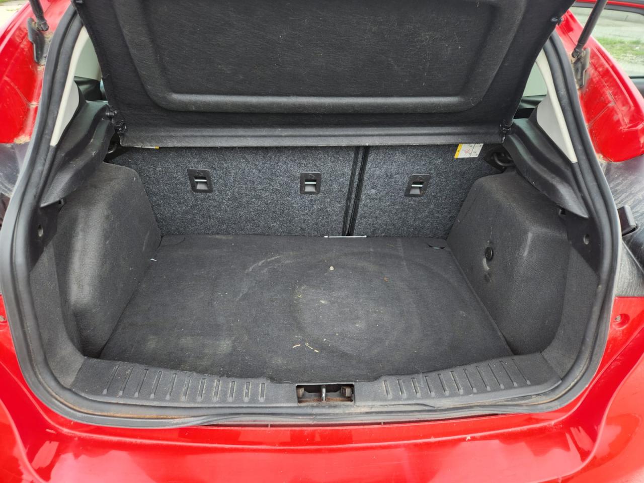 2015 Ford Focus 5DR HB SE - Photo #9