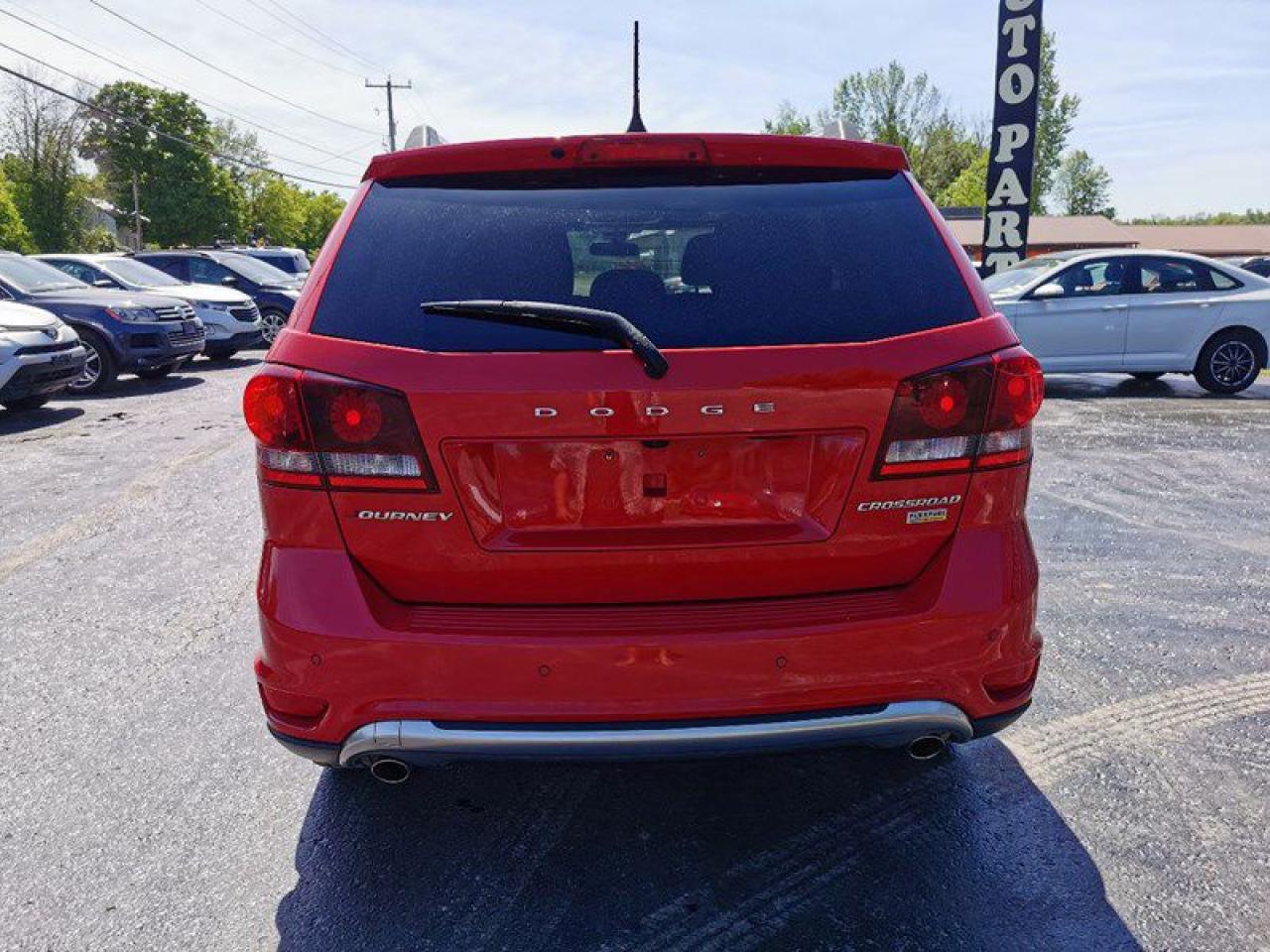 2018 Dodge Journey Crossroad FWD - Photo #4