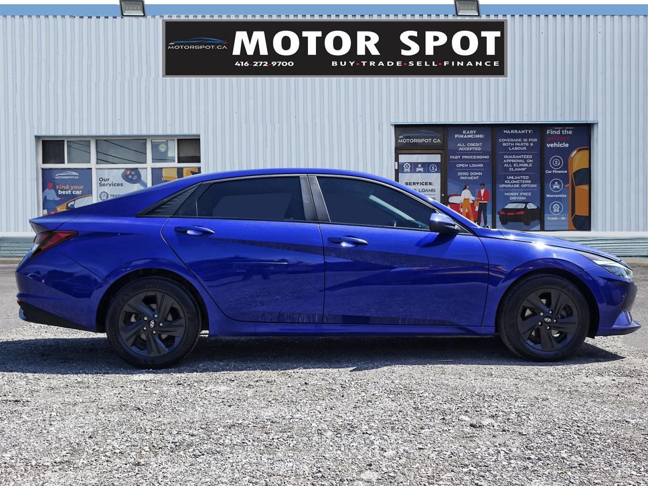 2022 Hyundai Elantra Preferred IVT Photo2