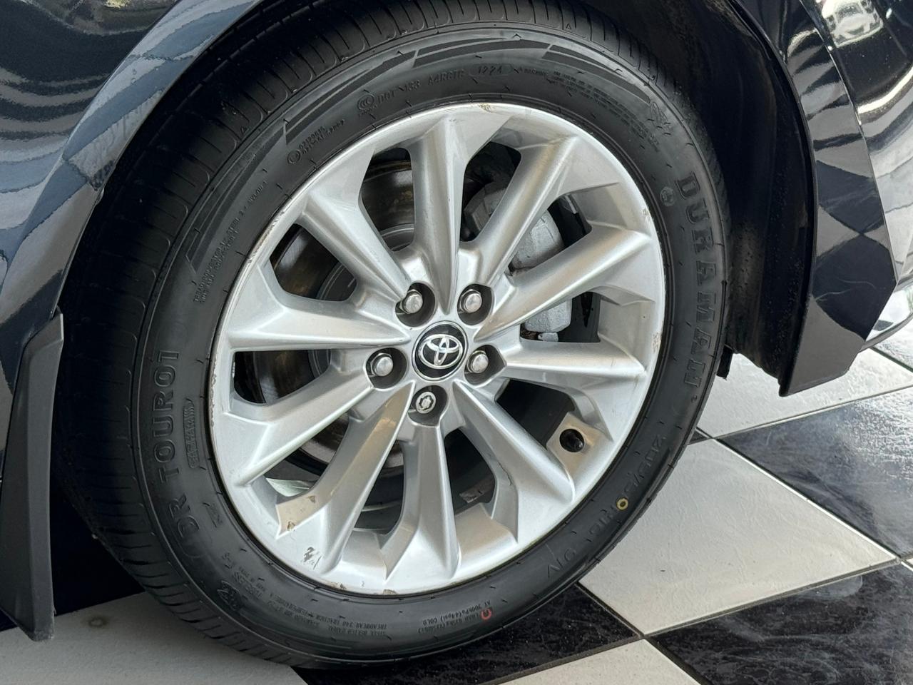 2020 Toyota Corolla LE+Roof+Wireless Charger+New Tires+CLEAN CARFAX - Photo #57