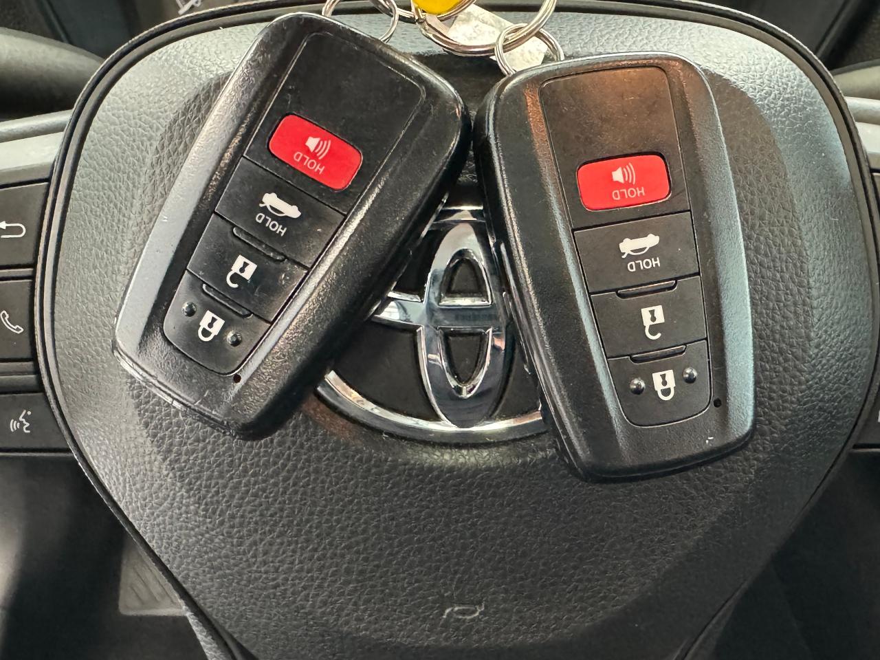 2020 Toyota Corolla LE+Roof+Wireless Charger+New Tires+CLEAN CARFAX - Photo #17
