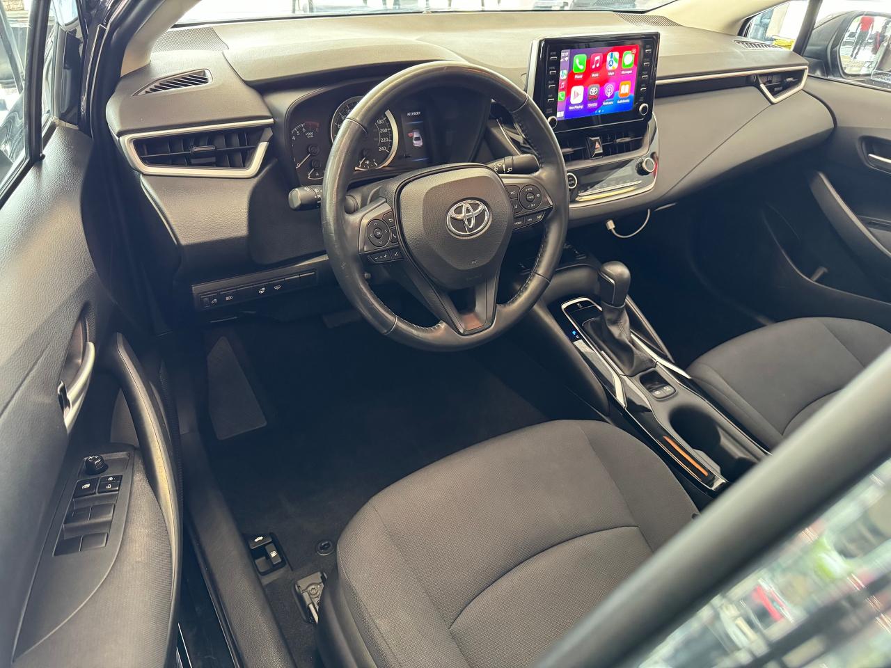 2020 Toyota Corolla LE+Roof+Wireless Charger+New Tires+CLEAN CARFAX - Photo #19