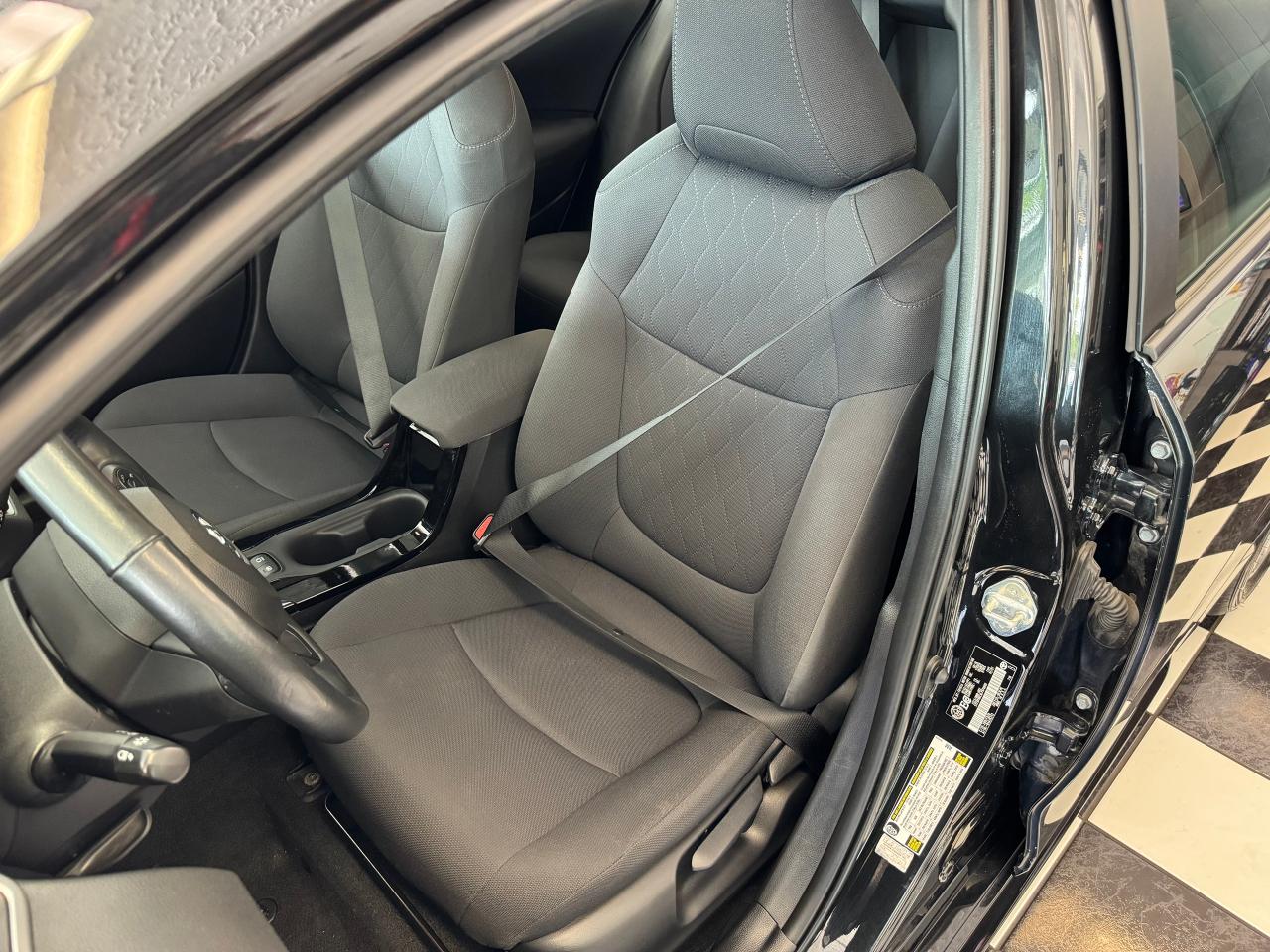 2020 Toyota Corolla LE+Roof+Wireless Charger+New Tires+CLEAN CARFAX - Photo #21