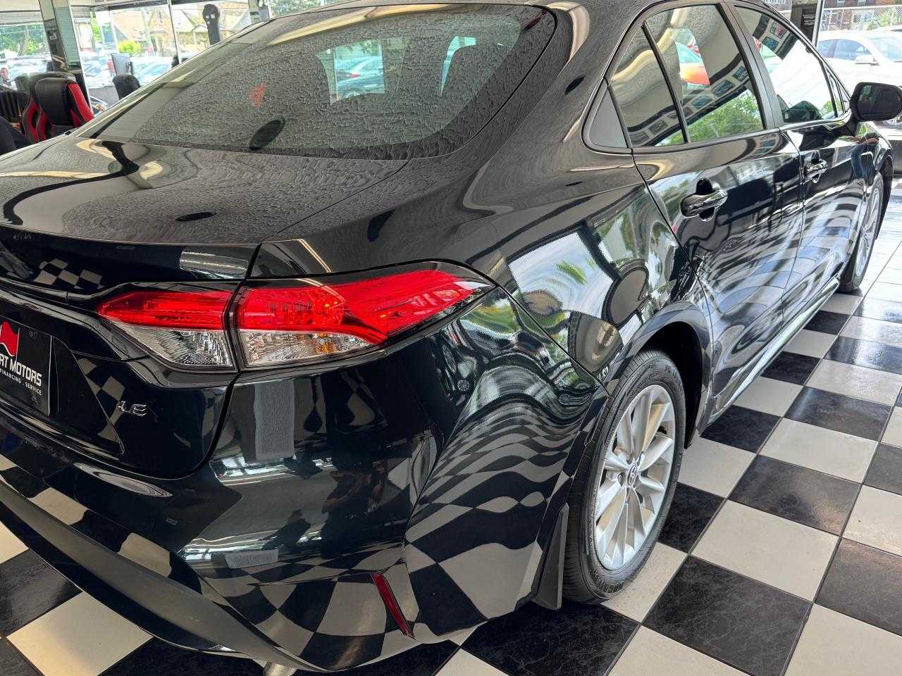 2020 Toyota Corolla LE+Roof+Wireless Charger+New Tires+CLEAN CARFAX - Photo #42