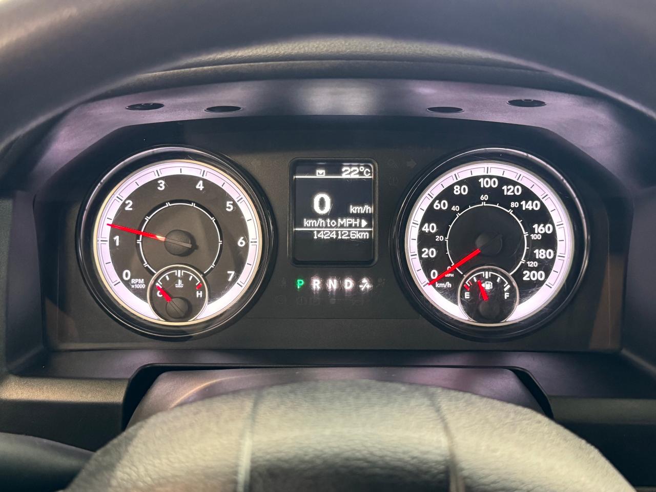 2019 RAM 1500 Classic Express 4x4 Quad 6'4 V6+New Tires+Brakes+ApplePlay - Photo #16