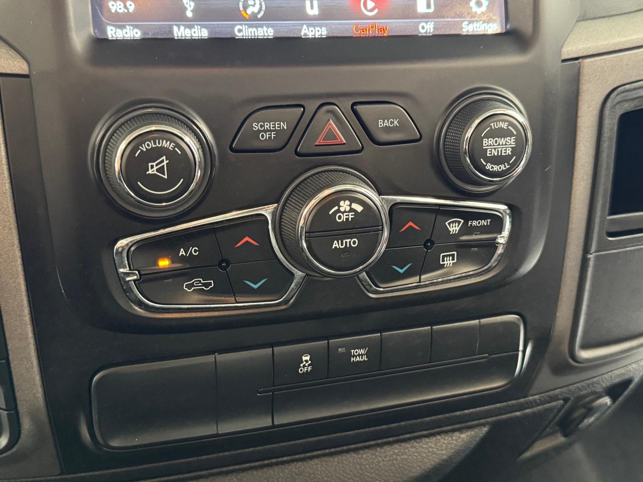 2019 RAM 1500 Classic Express 4x4 Quad 6'4 V6+New Tires+Brakes+ApplePlay - Photo #34