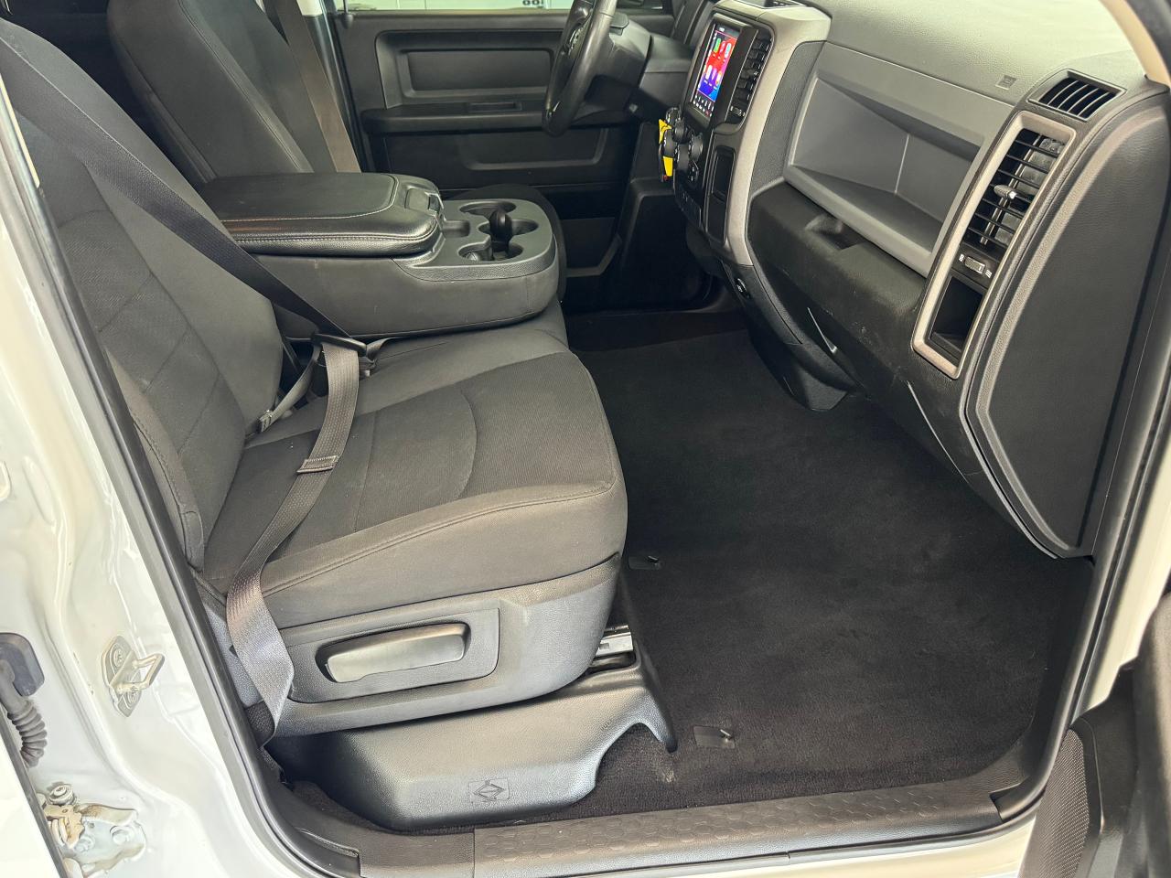 2019 RAM 1500 Classic Express 4x4 Quad 6'4 V6+New Tires+Brakes+ApplePlay - Photo #20