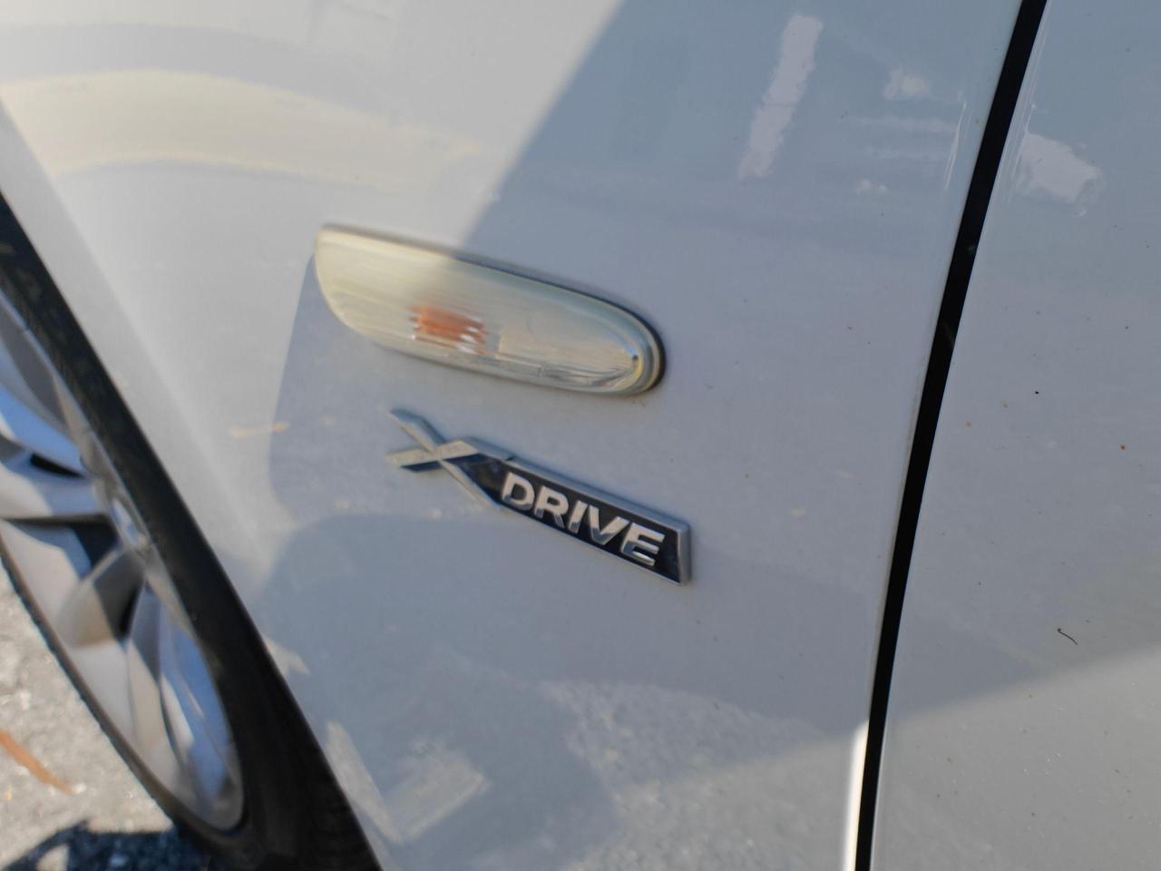 2011 BMW 3 Series 2dr Cpe 335i xDrive AWD • No Accidents! - Photo #9