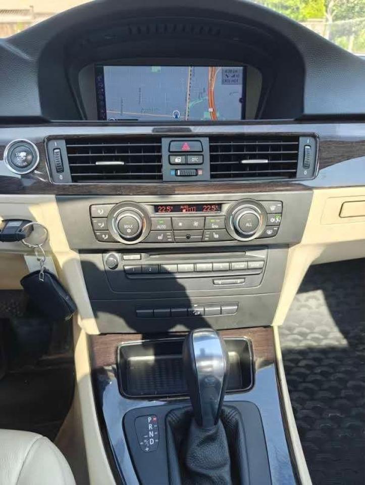 2011 BMW 3 Series 2dr Cpe 335i xDrive AWD • No Accidents! - Photo #18