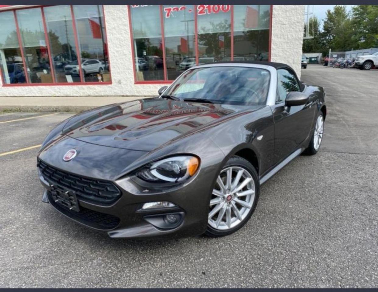 2017 Fiat 124 Spider R LUSSO BRONZO MAGNETICO TITANIUM - Photo #1