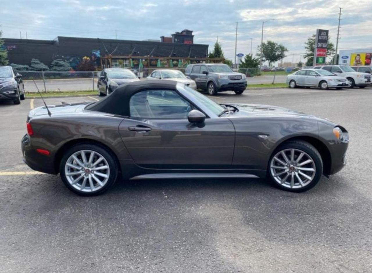 2017 Fiat 124 Spider R LUSSO BRONZO MAGNETICO TITANIUM - Photo #4