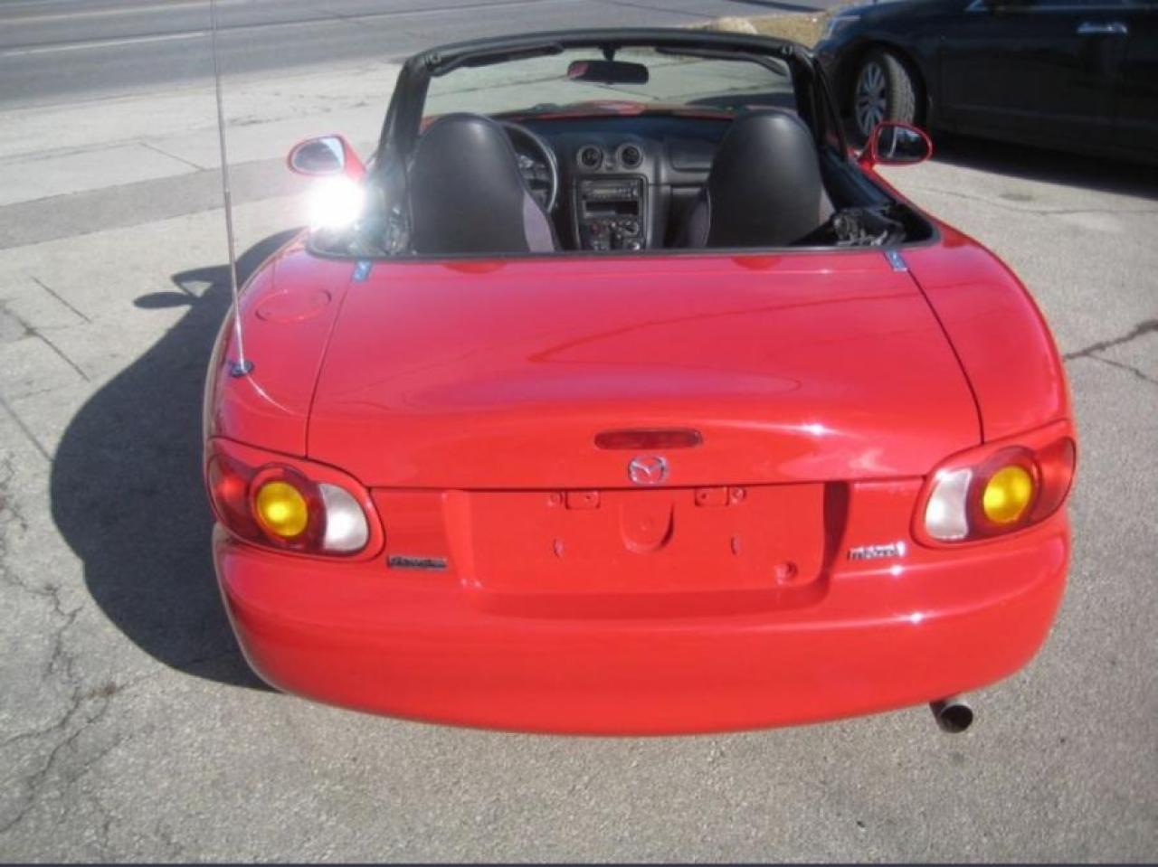 1999 Mazda Miata MX-5 1 OWNER FULLY RESTORED LOW KM - Photo #6