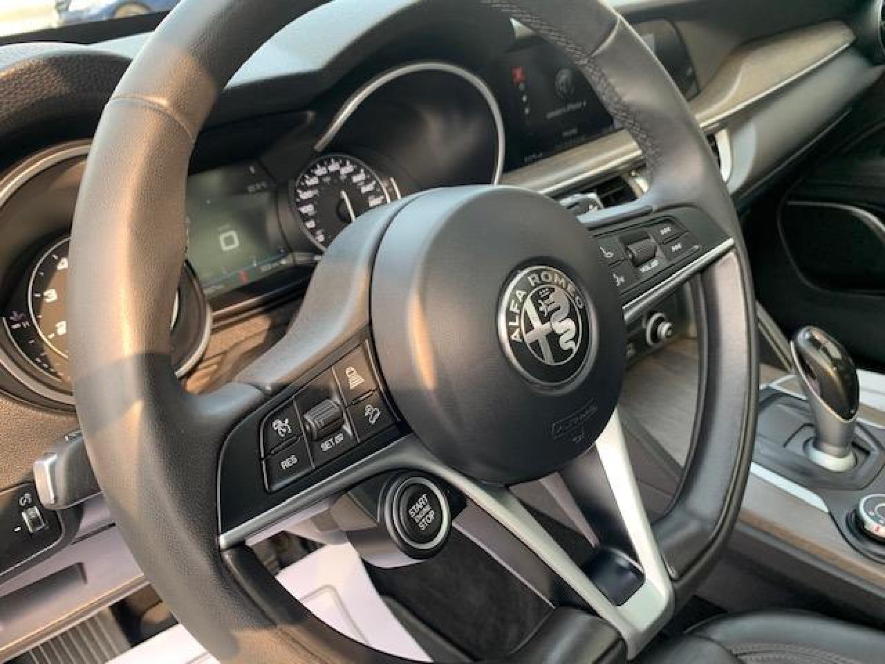 2018 Alfa Romeo Stelvio TI - Photo #22