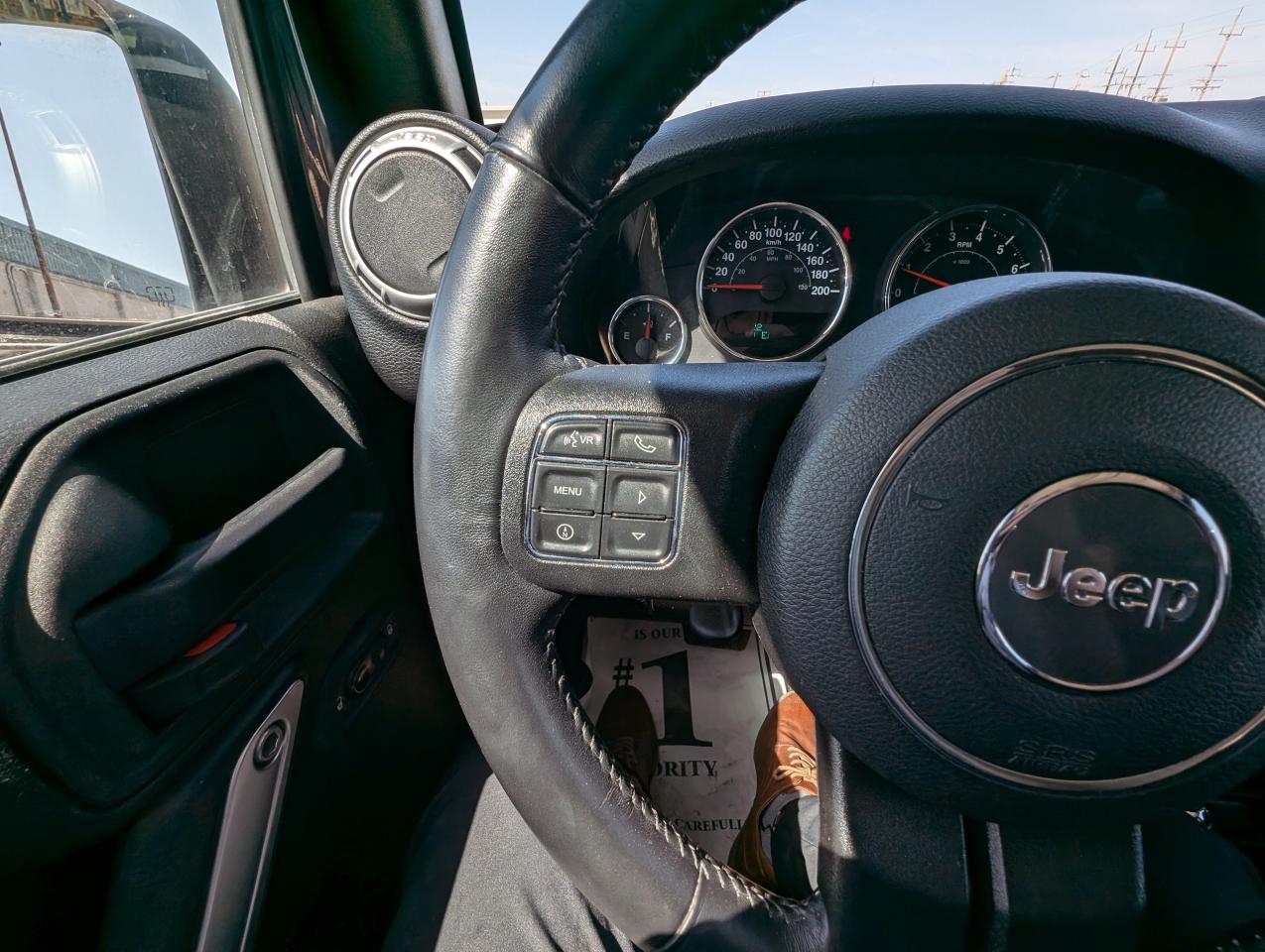 2018 Jeep Wrangler Sahara | No Accidents | Command Start | Leather - Photo #11
