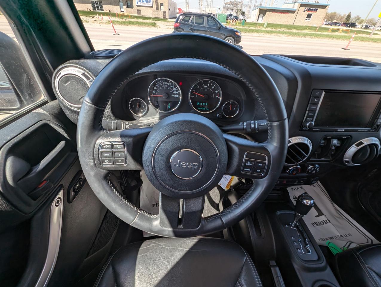 2018 Jeep Wrangler Sahara | No Accidents | Command Start | Leather - Photo #9
