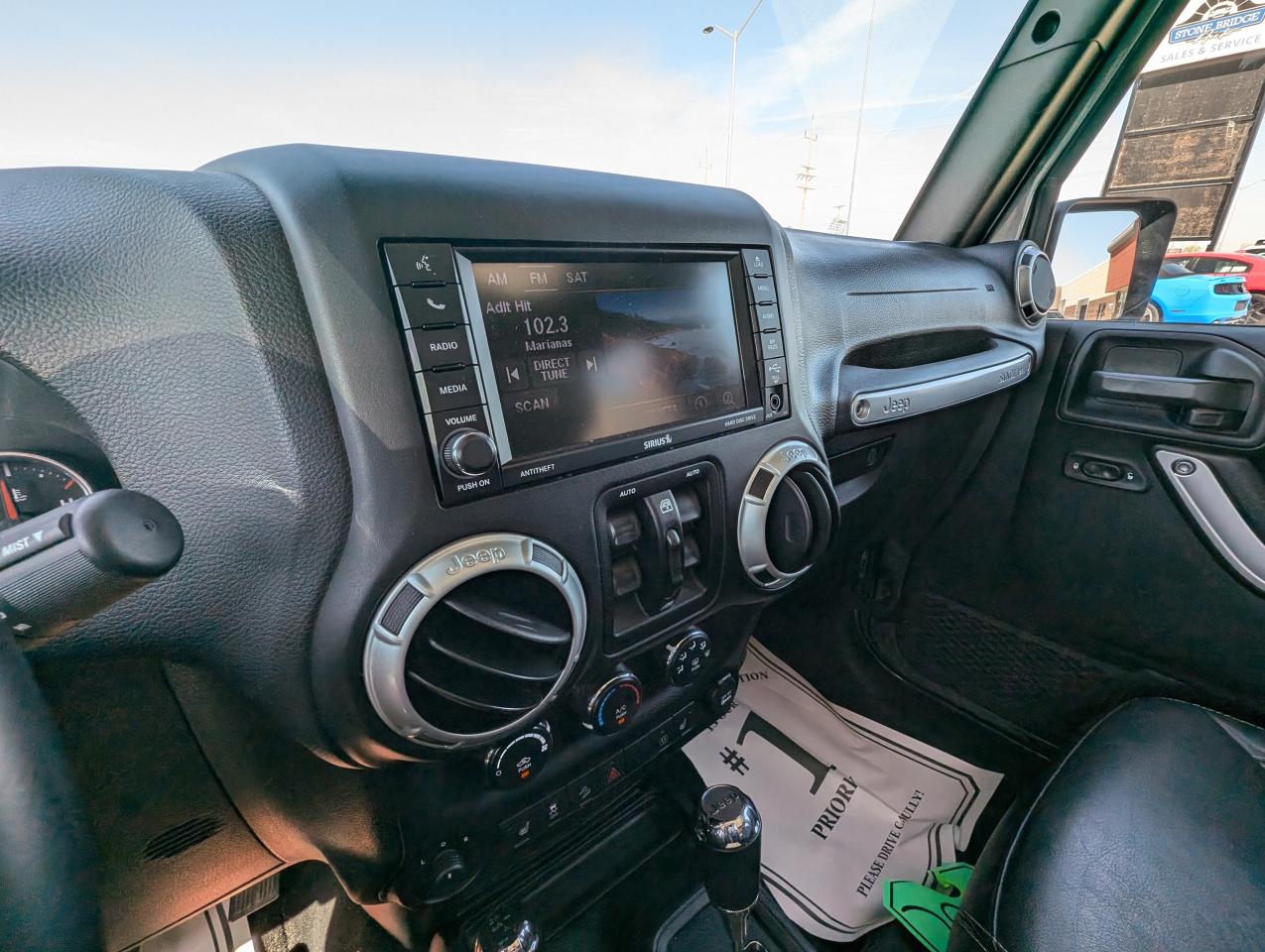 2018 Jeep Wrangler Sahara | No Accidents | Command Start | Leather - Photo #13