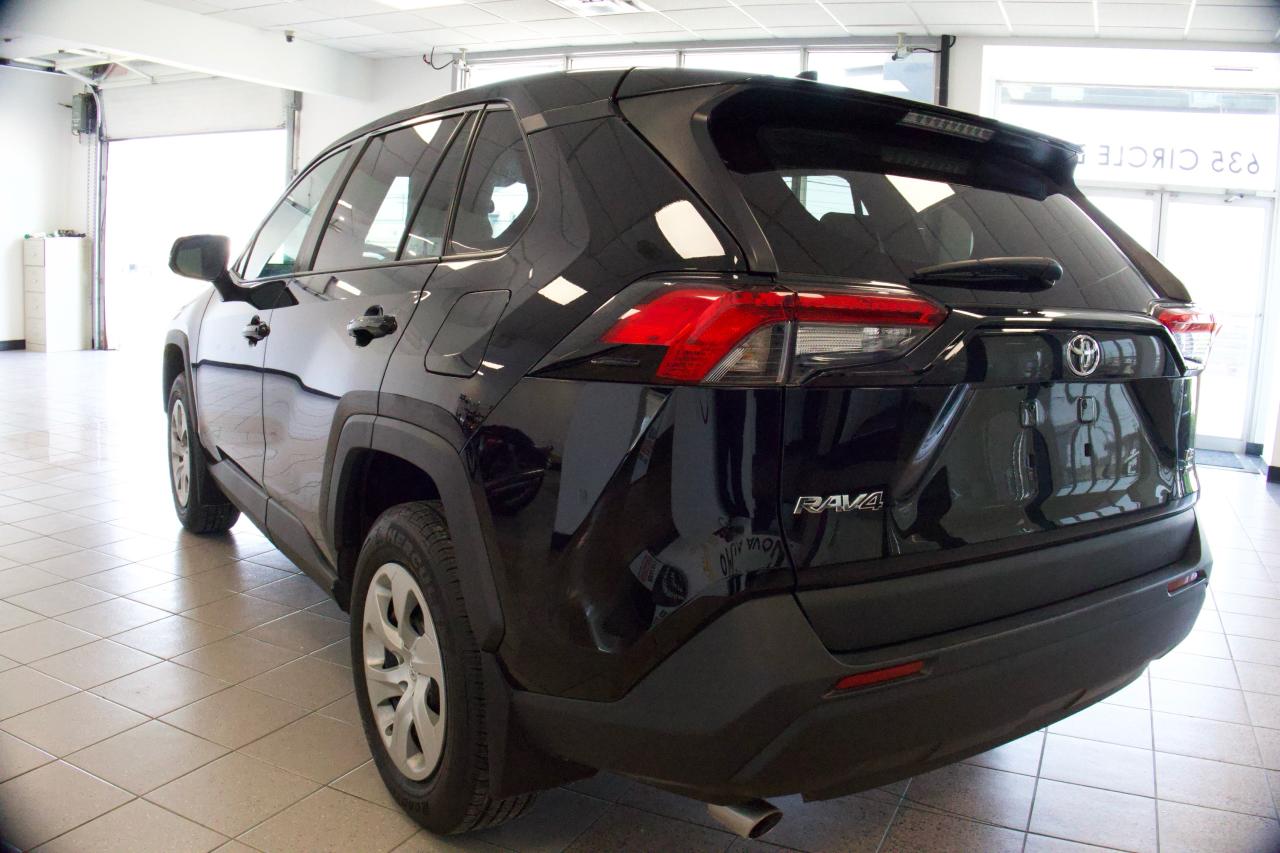 2022 Toyota RAV4 LE - Photo #6
