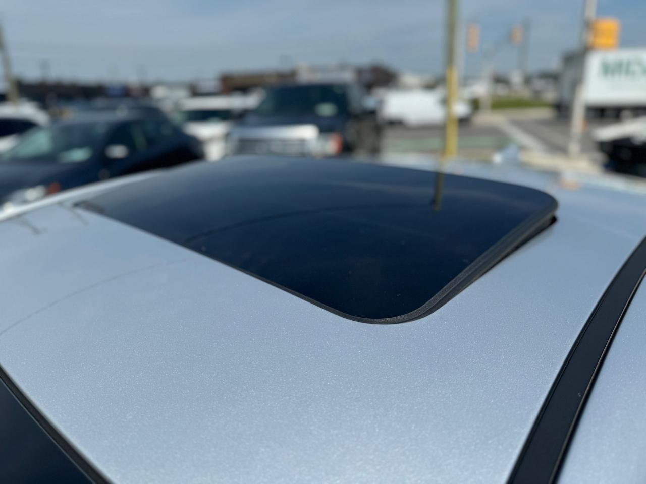 2018 Hyundai Elantra AUTO NO ACCIDENT BLINDSPOT BACKUP CAMERA SUNROOF Photo2