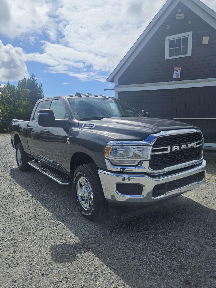 2024 RAM 2500 Tradesman 4x4 Crew Cab 6'4" Box Photo21