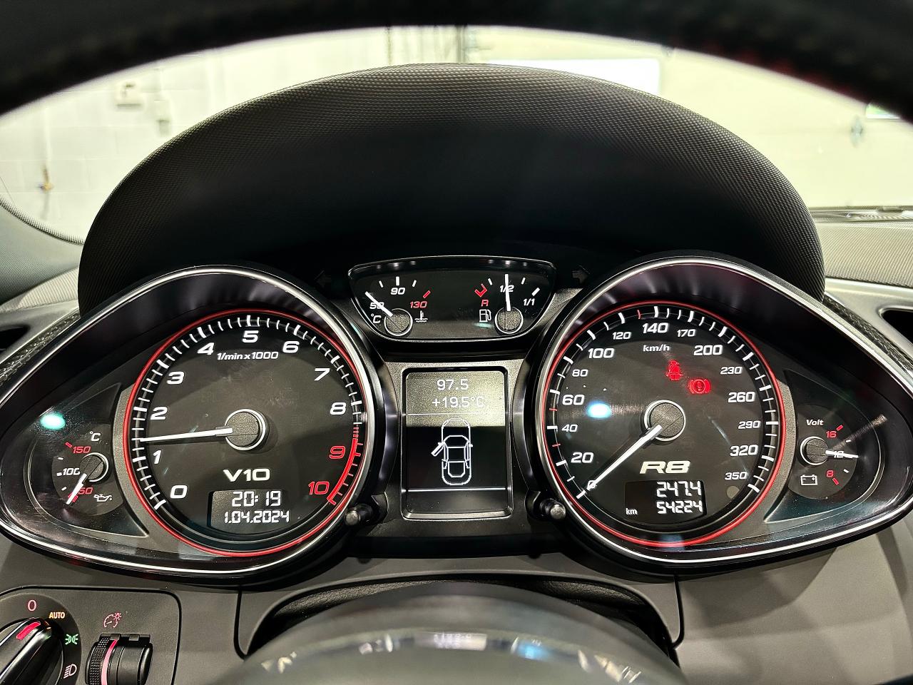 2011 Audi R8 V10 Spyder Gated-Manual - Photo #22