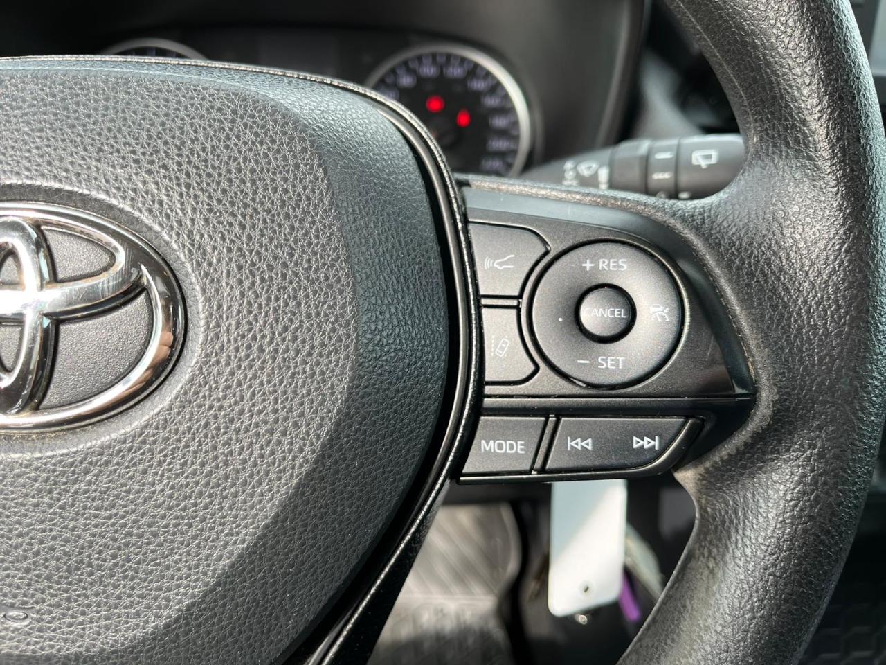 2019 Toyota RAV4 AWD LE - Photo #16