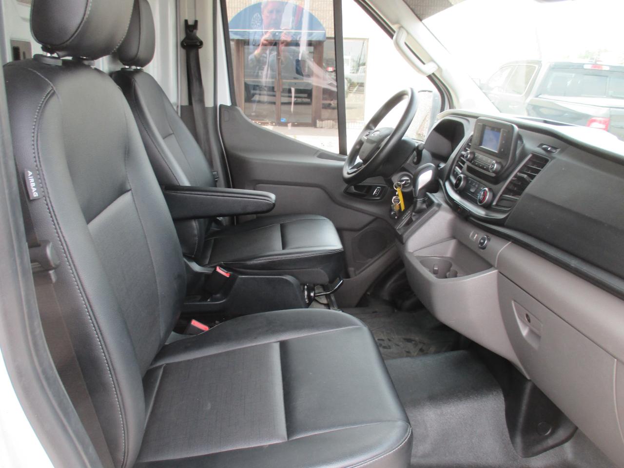 2023 Ford Transit 250 T-250 148" EL Hi Rf 9070 GVWR RWD - Photo #8