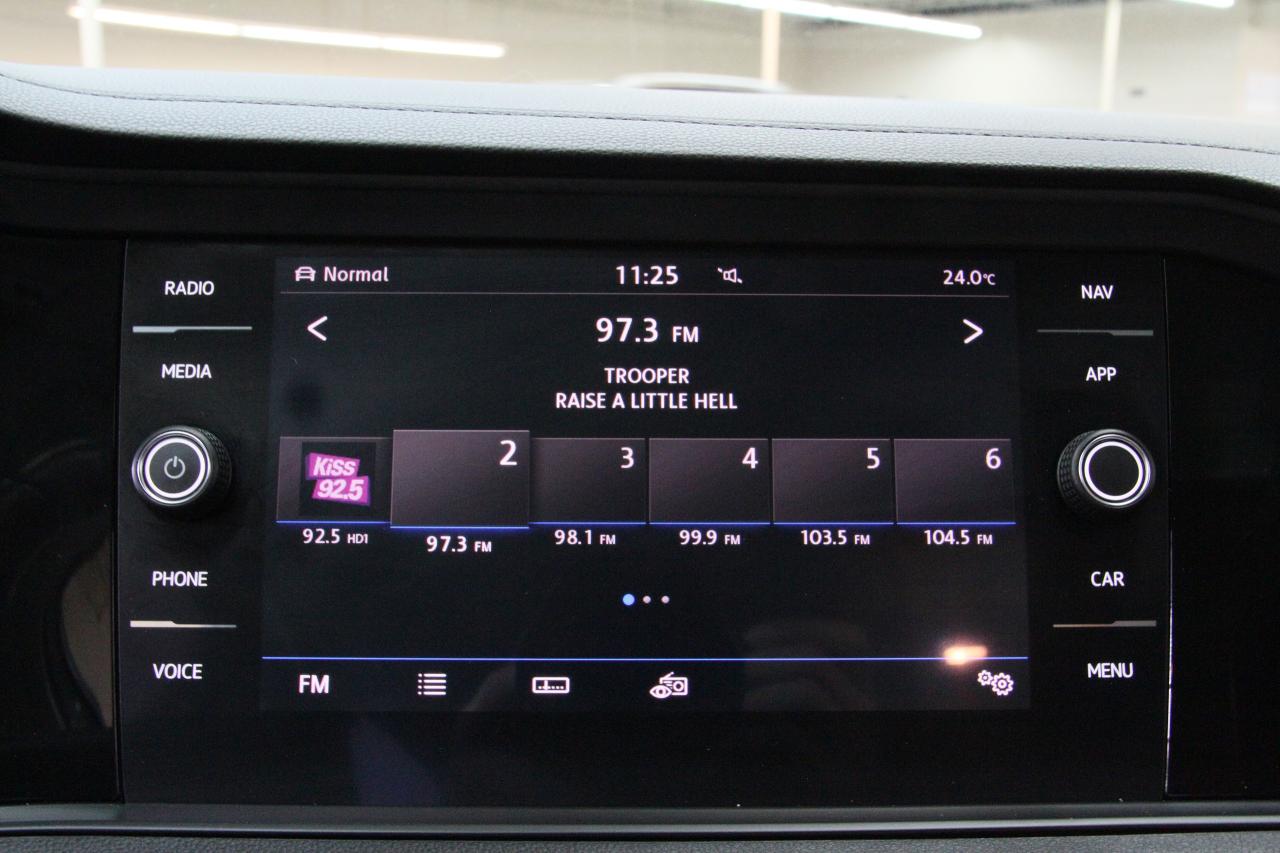 2021 Volkswagen Jetta EXECLINE | Nav | Leather | Pano roof | CarPlay