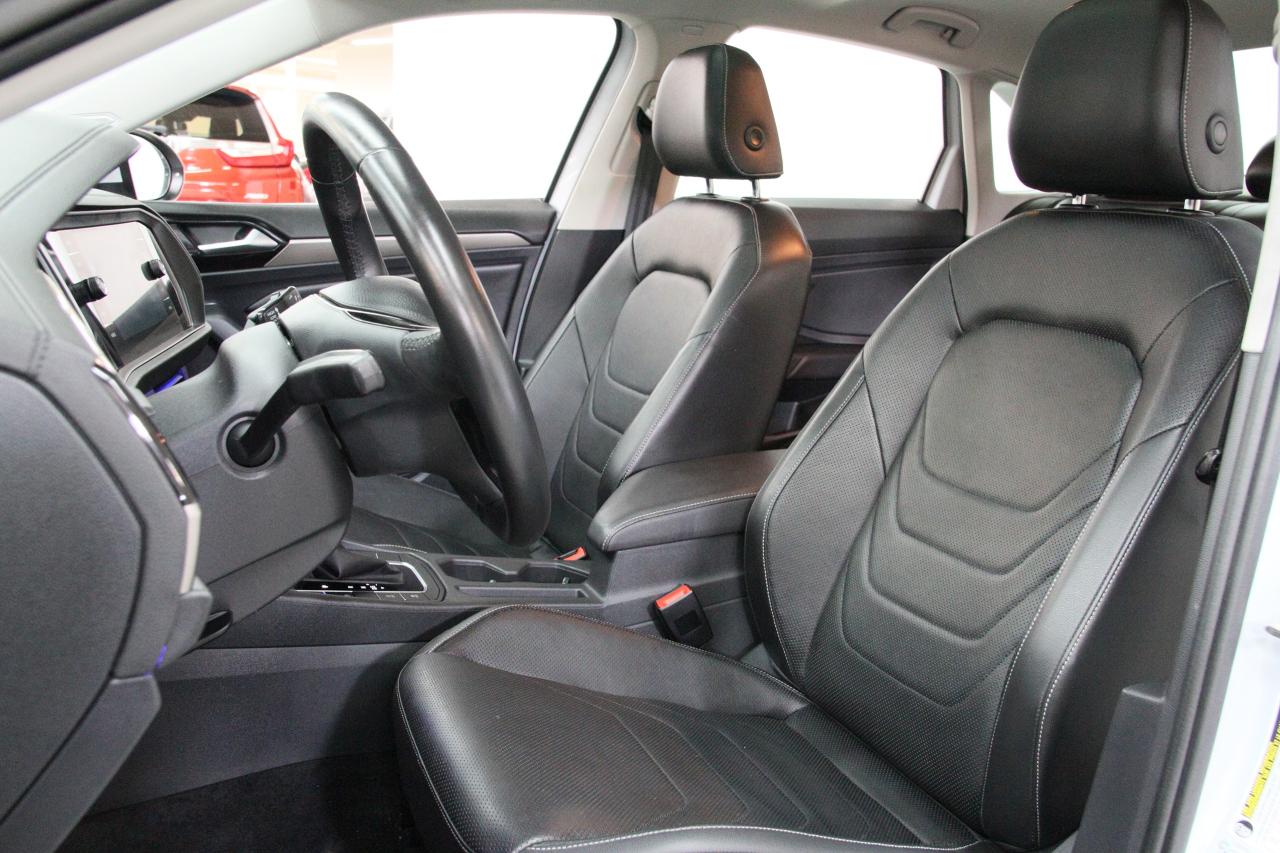 2021 Volkswagen Jetta EXECLINE | Nav | Leather | Pano roof | CarPlay
