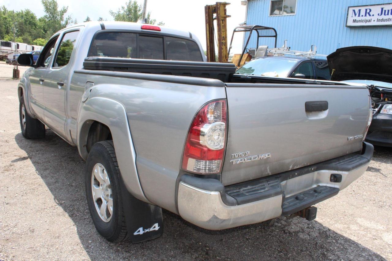 2014 Toyota Tacoma  Photo3