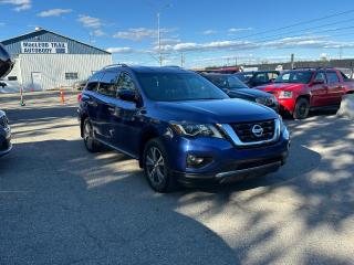 Used 2017 Nissan Pathfinder 4WD 4dr SV for sale in Calgary, AB