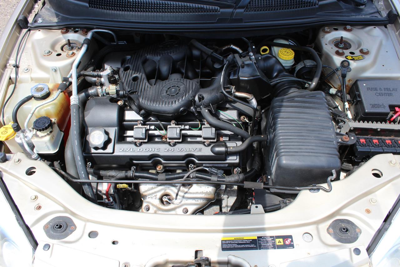 2005 Chrysler Sebring  Photo