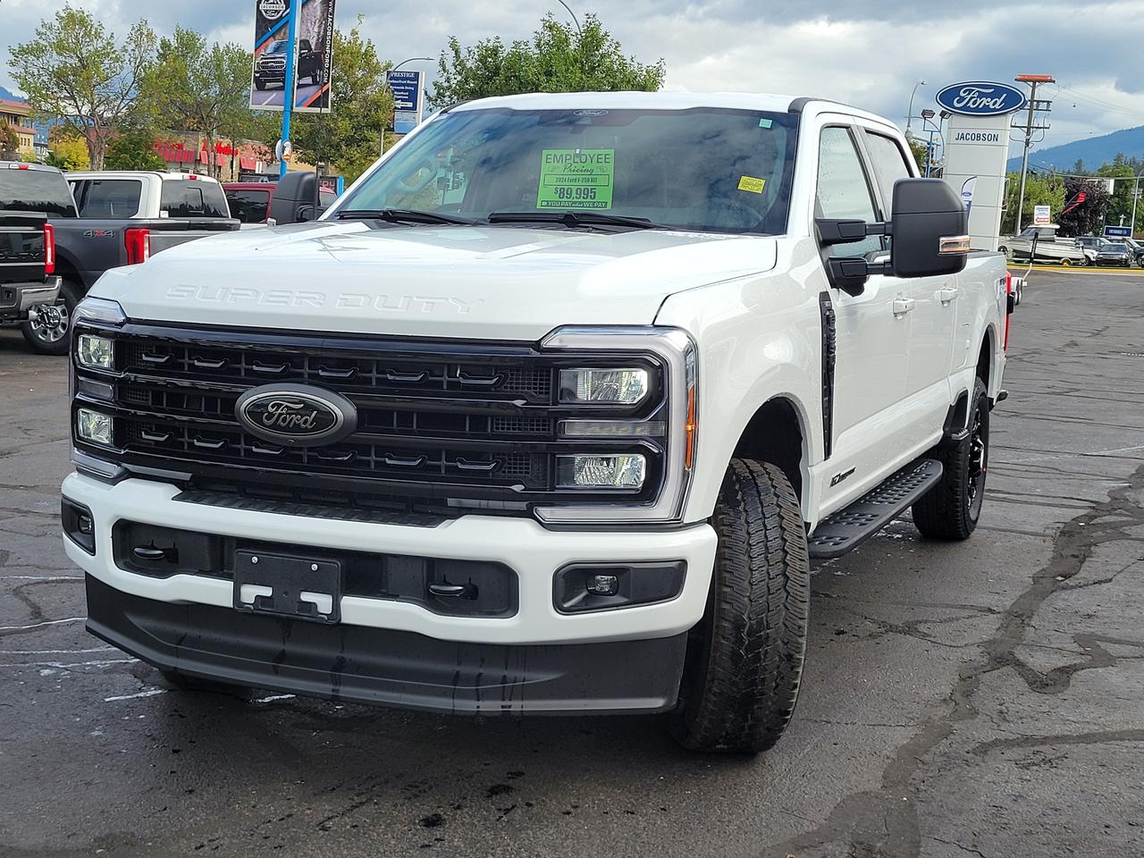 2024 Ford F-250 Super Duty SRW XLT Photo2