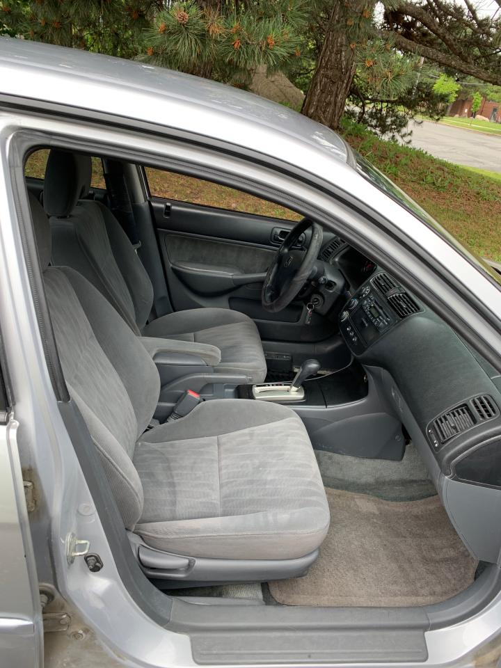 2004 Honda Civic LX-YES,....ONLY 86,422KMS!! 1 LOCAL SENIOR OWNER! - Photo #4