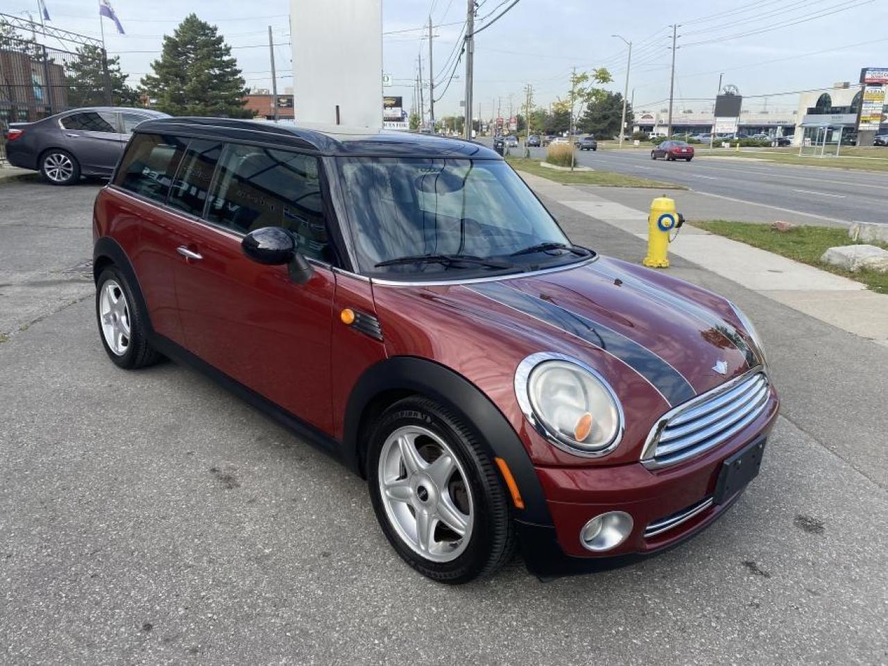 2008 Mini Cooper Clubman, a Great Driver !<br><br>GREAT CONDITION, this 2008 Mini Cooper Clubman comes with a 1.6 LITRE 4 CYLINDER ENGINE that puts out 116 HORSEPOWER.<br><br>Interior includes: LEATHER HEATED SEATS, SUNROOF, and a GREAT SOUNDING STEREO SYSTEM.<br><br>Well reviewed:  The 2008 Mini Cooper Clubman is a new take on the wildly successful Cooper formula, blending the traditional aspects of British charm and German engineering with an <br><br>added dose of practicality,  (edumunds.com) The 2008 Mini Cooper Clubman may be a longer Mini but that doesnt put much of a dent into the phenomenally fun driving experience associated with its smaller brethren. Responses to <br><br>driver inputs are quick, and the Cooper sucks its driver into the experience, delivering lots of feedback through the steering wheel, driver seat and pedals,  (edumunds.com).<br><br>MANUAL !<br><br>Comes complete with power locks, power windows, and keyless remote entry.<br><br> !!!!!THIS VEHICLE COMES CERTIFIED IN THE ADVERTISED PRICE!!!!<br><br>Topnotch Auto Sale is a well established dealer, being in business for well over 14 years. We pride ourselves on how we maintain relationships with our clients, making customer service our first priority. We always aim to keep our large indoor showroom stocked with a diverse inventory, containing the right car for any type of customer. If financing is needed, we provide on the spot financing on all makes and vehicle models. We welcome you to give us a call, take a look online, or come to our establishment. Looking forward to seeing you !<br><br><br><br>Please Note: HST and Licensing is an additional fee separate from the advertised price. <br><br>We have a strong confidence in our cars, if you want to have a car inspected, TopNotch Auto Sales welcomes it.