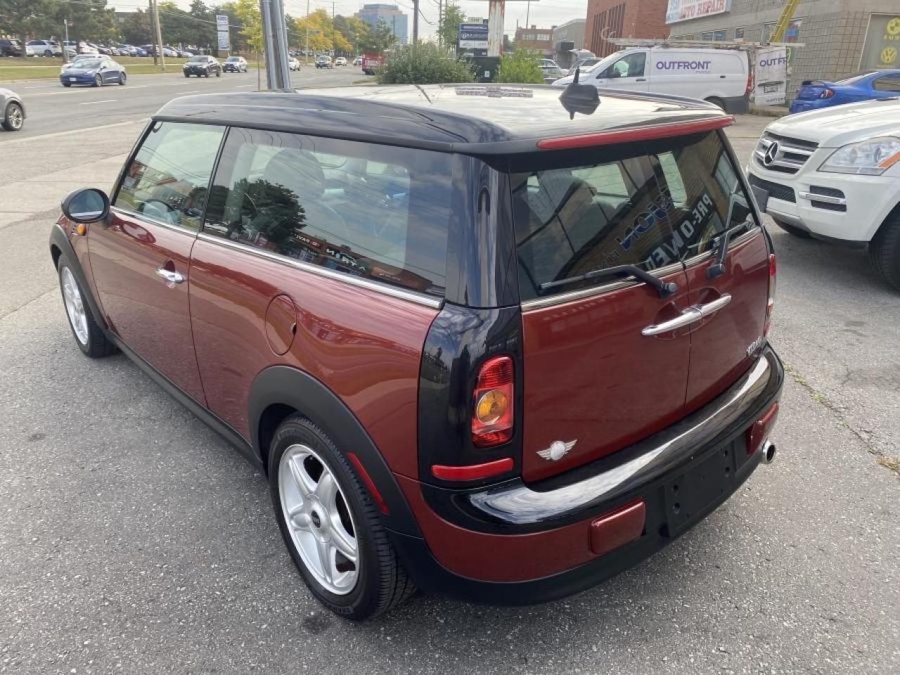 2008 MINI Cooper Clubman Base - Photo #2
