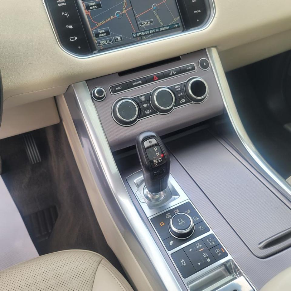 2014 Land Rover Range Rover SPORT HSE - Photo #20