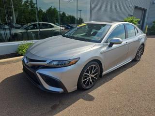 Used 2021 Toyota Camry HYBRID XLE for sale in Dieppe, NB