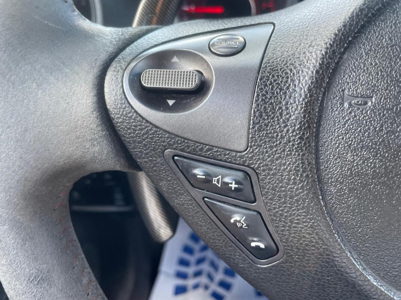 2015 Nissan Juke AUTO AWD NISMO SAFETY NAVIGATION 360 CAMERA B-T - Photo #20