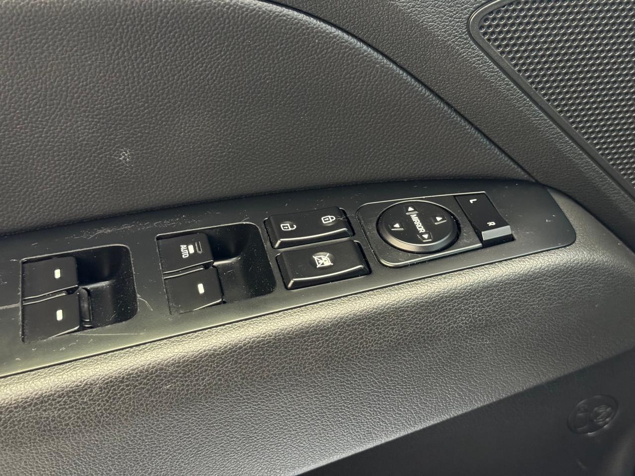 2017 Hyundai Elantra Limited+GPS+Roof+Leather+ApplePlay+CLEAN CARFAX - Photo #54