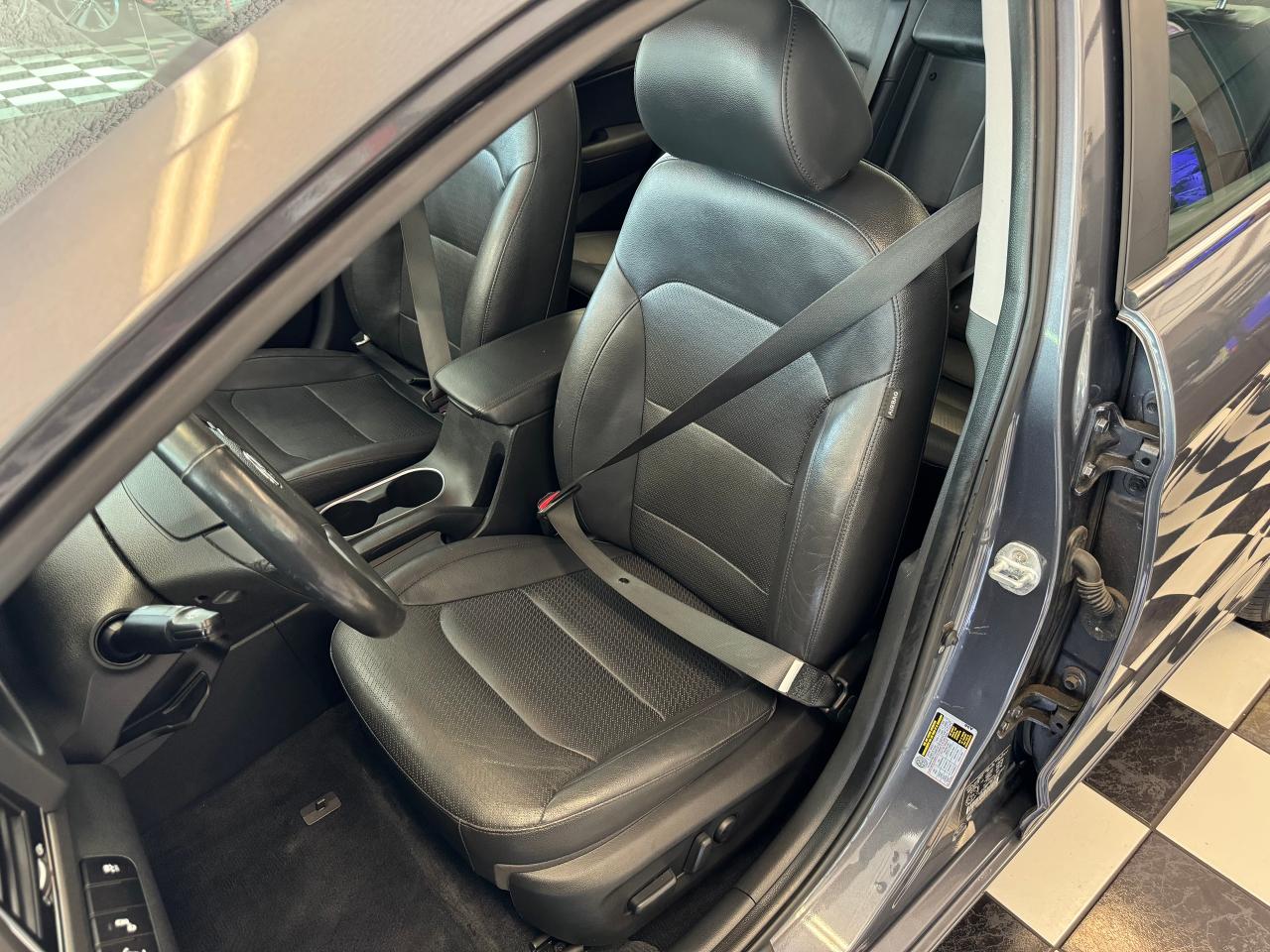 2017 Hyundai Elantra Limited+GPS+Roof+Leather+ApplePlay+CLEAN CARFAX - Photo #23
