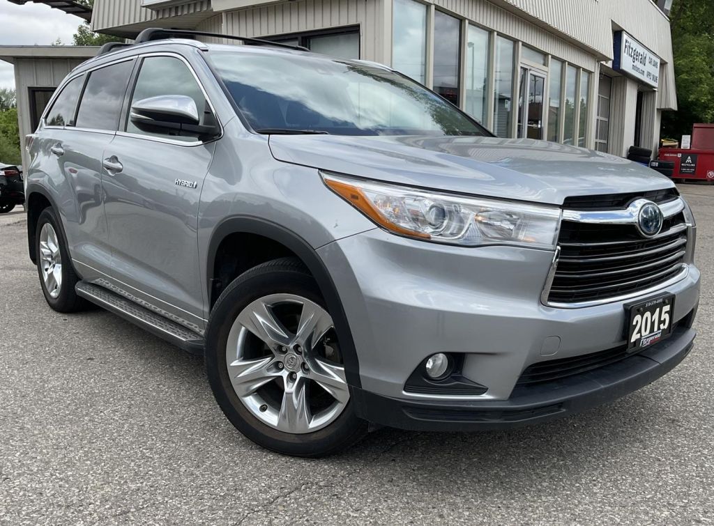 Used 2015 Toyota Highlander HYBRID Limited AWD - LEATHER! NAV! BACK-UP CAM! BSM! PANO ROOF! for Sale in Kitchener, Ontario