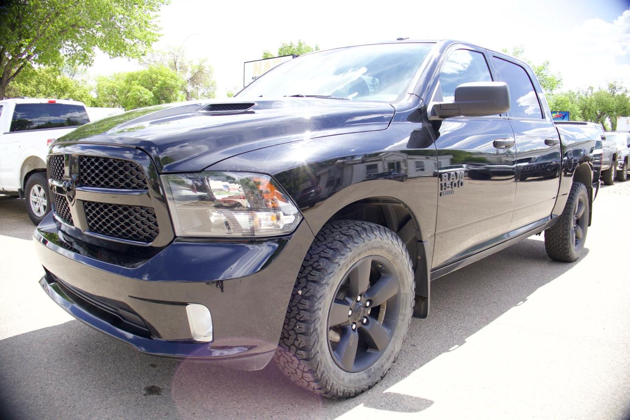2022 RAM 1500 Classic EXPRESS - Photo #4