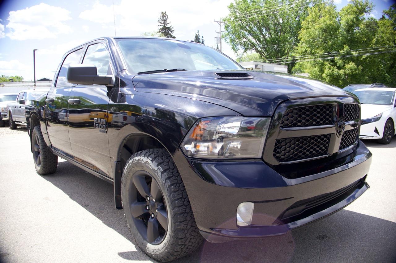 2022 RAM 1500 Classic EXPRESS - Photo #5