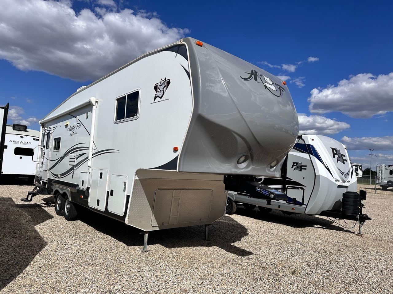 2014 Arctic Fox Grande Ronde 29-5T 