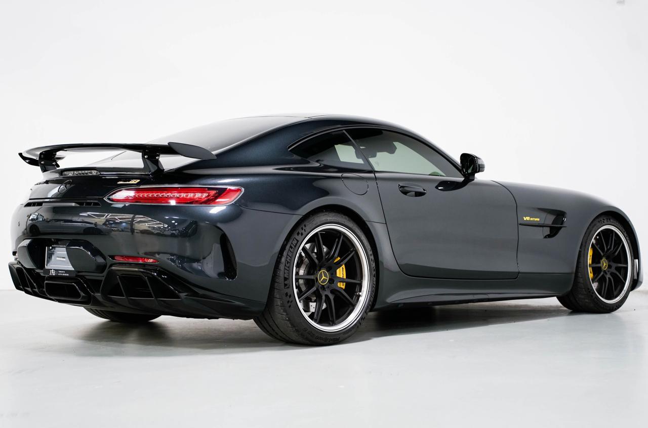 2018 Mercedes-Benz AMG GT R | V8 | CARBON FIBER | DISTRONIC PLUS Photo3