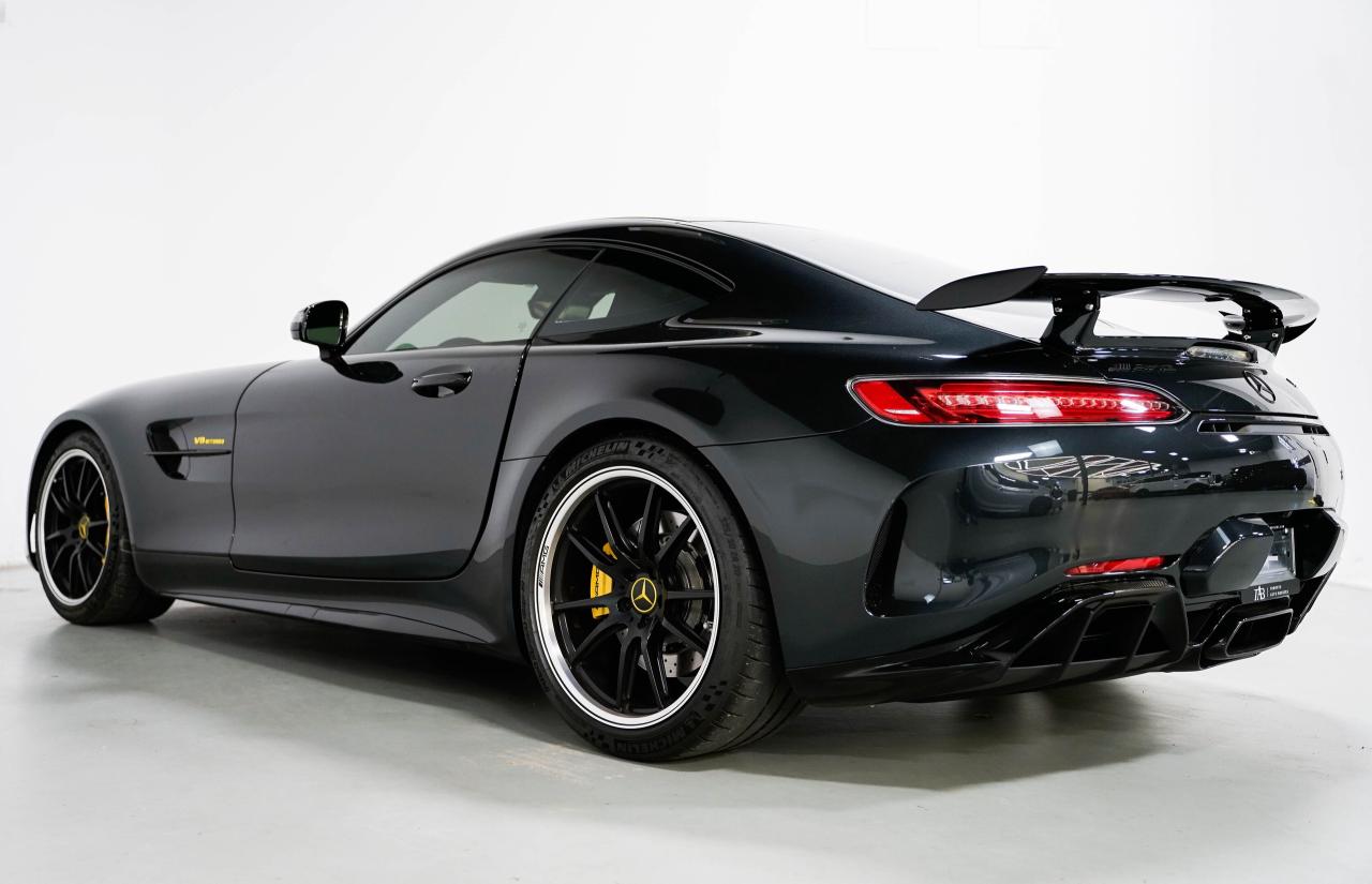 2018 Mercedes-Benz AMG GT R | V8 | CARBON FIBER | DISTRONIC PLUS Photo4