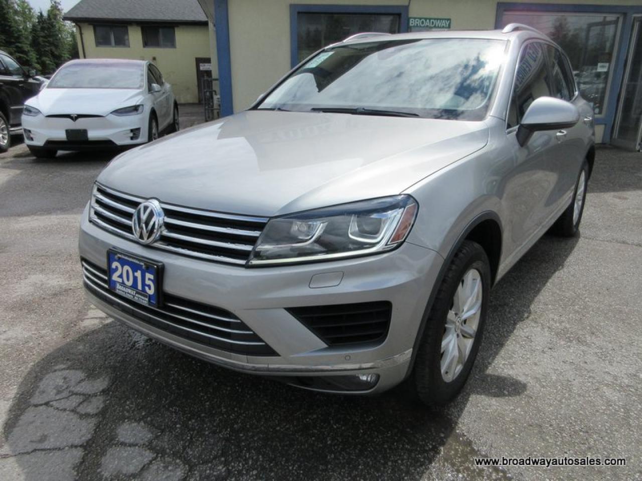 2015 Volkswagen Touareg ALL-WHEEL DRIVE LUX-MODEL 5 PASSENGER 3.6L - V6.. NAVIGATION.. LEATHER.. HEATED SEATS & WHEEL.. PANORAMIC SUNROOF.. POWER TAILGATE..