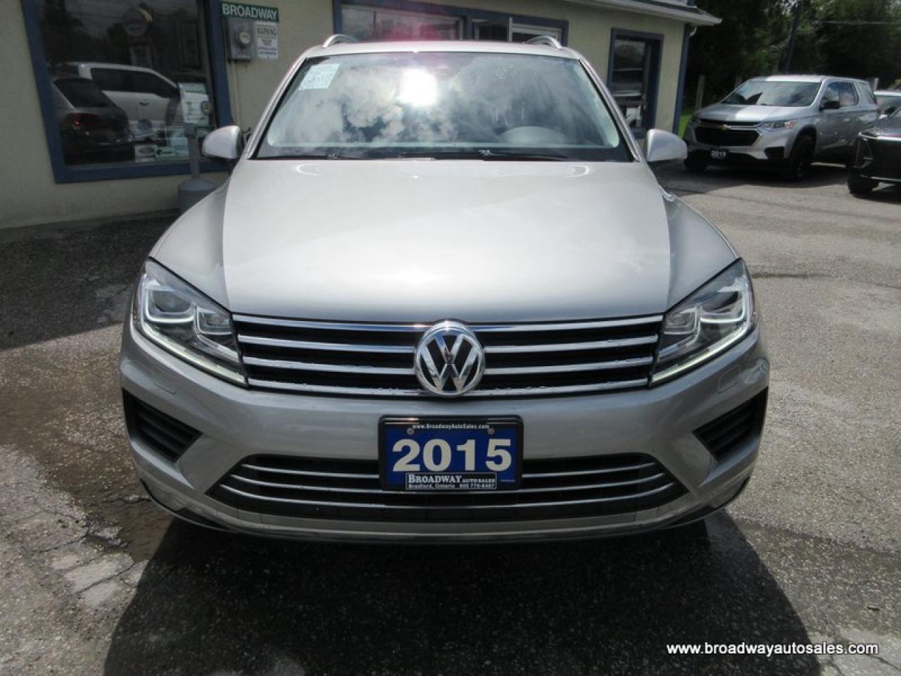 2015 Volkswagen Touareg ALL-WHEEL DRIVE LUX-MODEL 5 PASSENGER 3.6L - V6.. NAVIGATION.. LEATHER.. HEATED SEATS & WHEEL.. PANORAMIC SUNROOF.. POWER TAILGATE.. Photo3